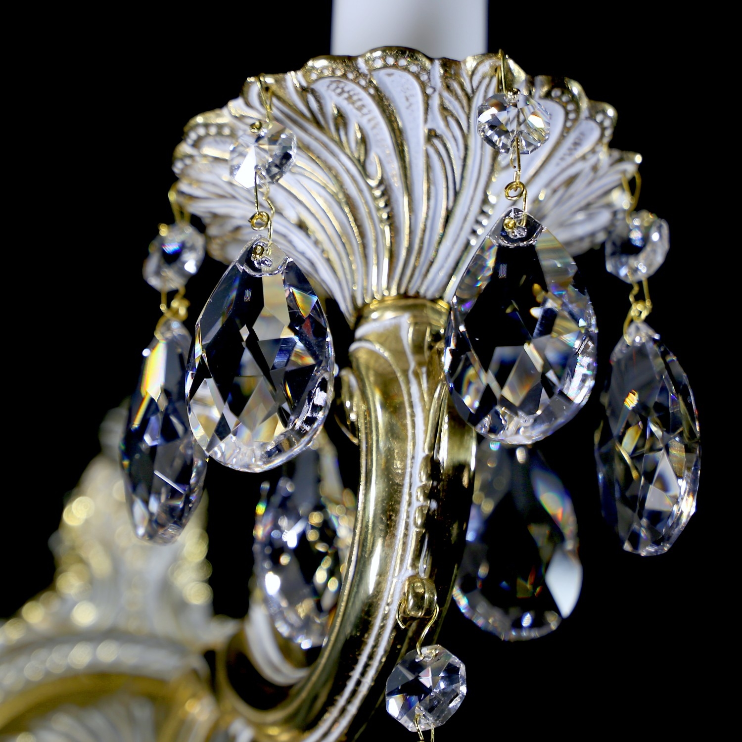 SARKA I. WHITE GOLD CE