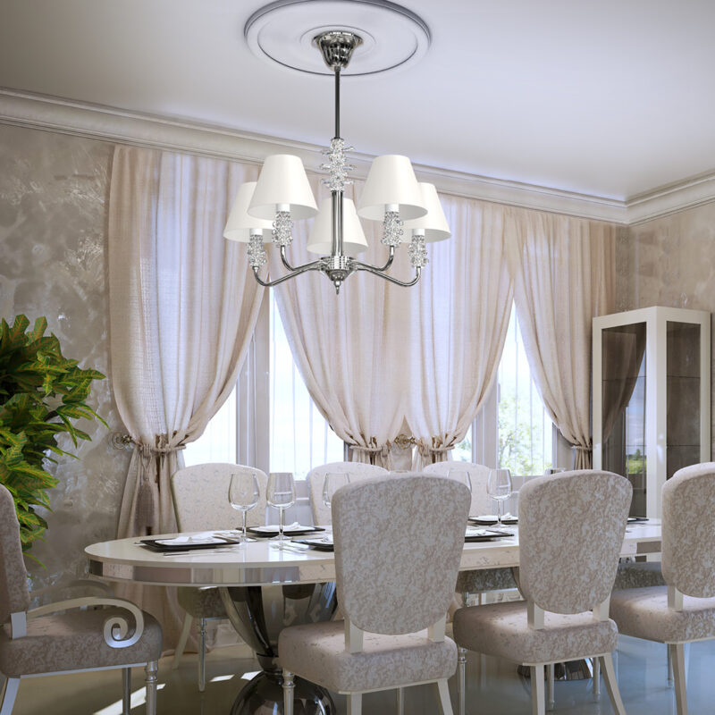 Люстры с металлическими рожками